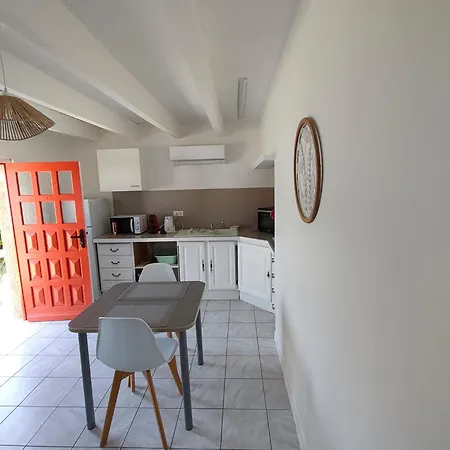 Holiday home La Crique *