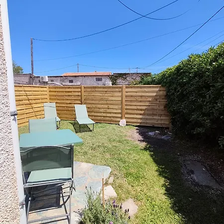 Holiday home La Crique